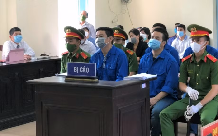 Xét xử sơ thẩm vụ án lợi dụng các quyền tự do dân chủ xâm phạm lợi ích của Nhà nước, quyền, lợi ích hợp pháp của tổ chức cá nhân đối với Trương Châu Hữu Danh và các đồng phạm. 