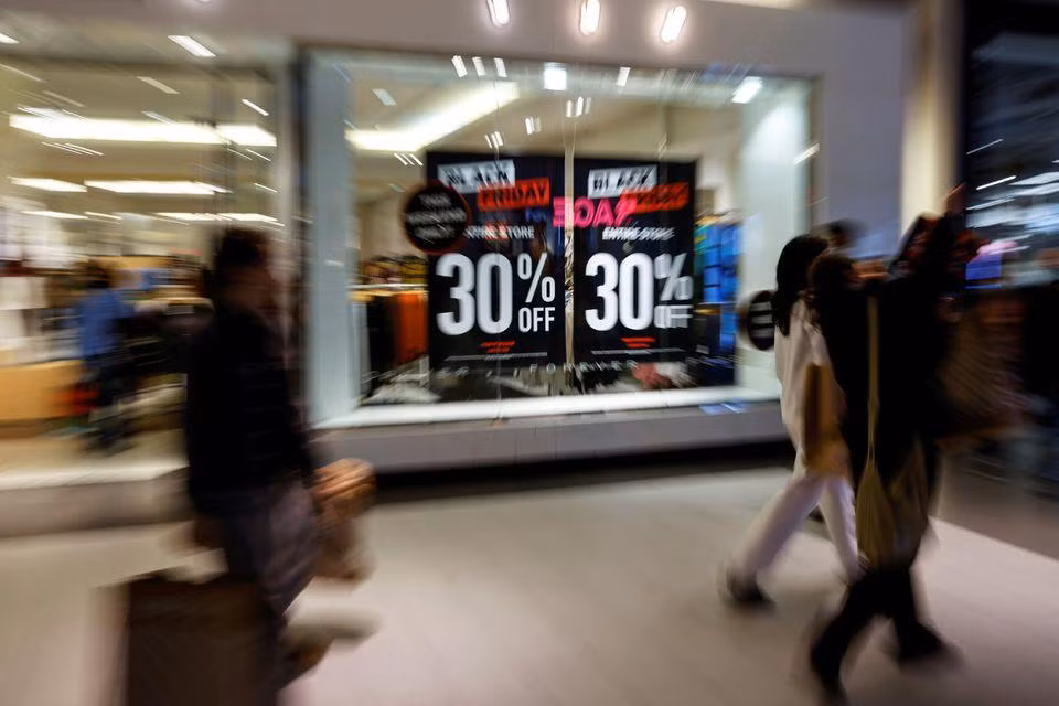 Black Friday là ngày hội giảm giá lớn nhất trong năm tại Mỹ. (Ảnh: Reuters)
