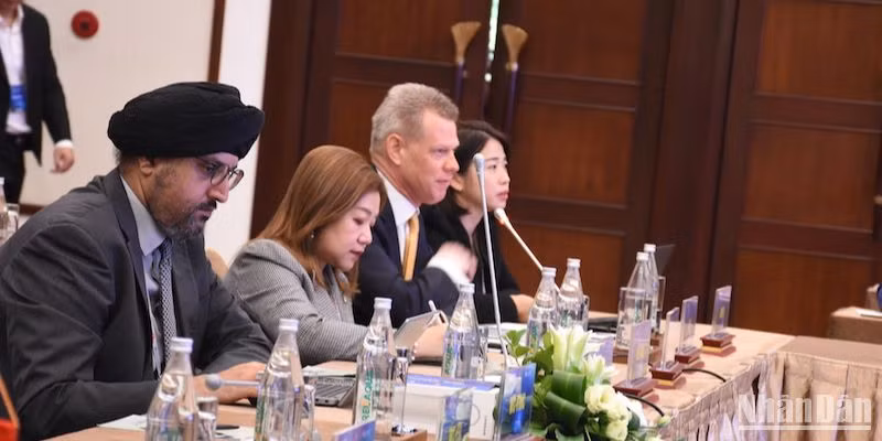 Nhiều vấn đề tài chính được thảo luận tại hội nghị. (Ảnh: ANH ĐÀO) Nhiều vấn đề tài chính được thảo luận tại hội nghị. (Ảnh: ANH ĐÀO)