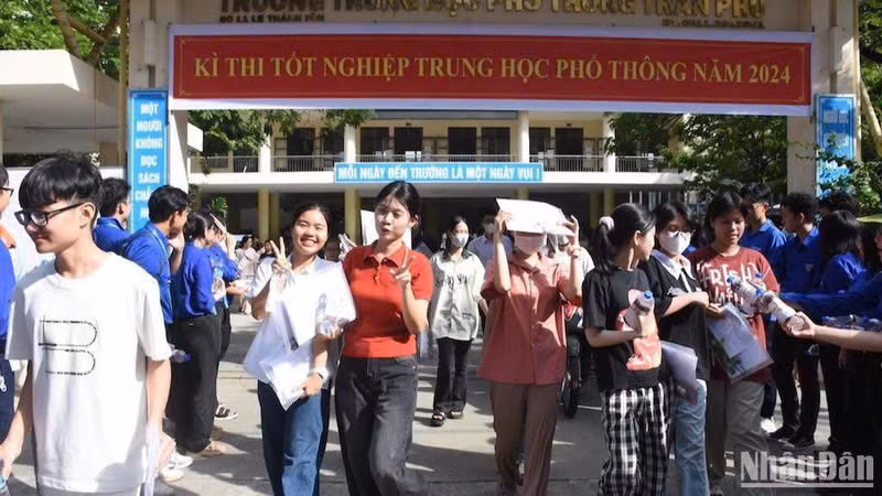 Thí sinh Đà Nẵng tại Kỳ thi tốt nghiệp trung học phổ thông năm 2024. (Ảnh: ANH ĐÀO)