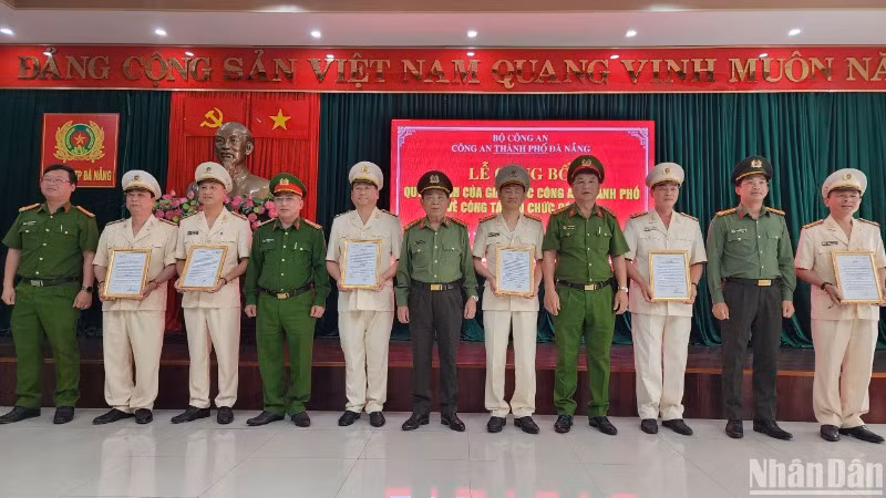 Công an thành phố Đà Nẵng kiện toàn bộ máy sau giải thể 7 Công an quận, huyện theo Quyết định của Bộ Công an. (Ảnh: ANH ĐÀO)