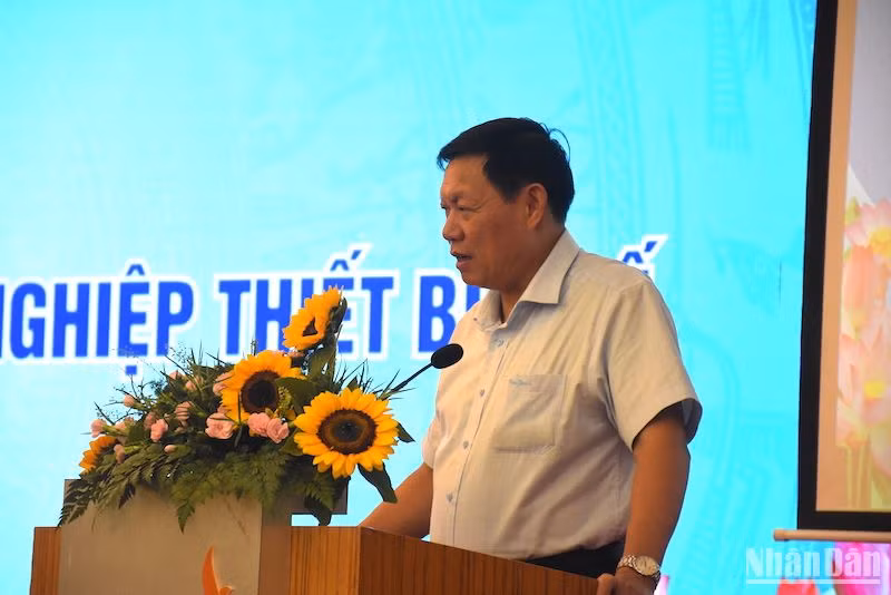 Thứ trưởng Y tế Đỗ Xuân Tuyên phát biểu tại hội nghị. Ảnh: ANH ĐÀO.