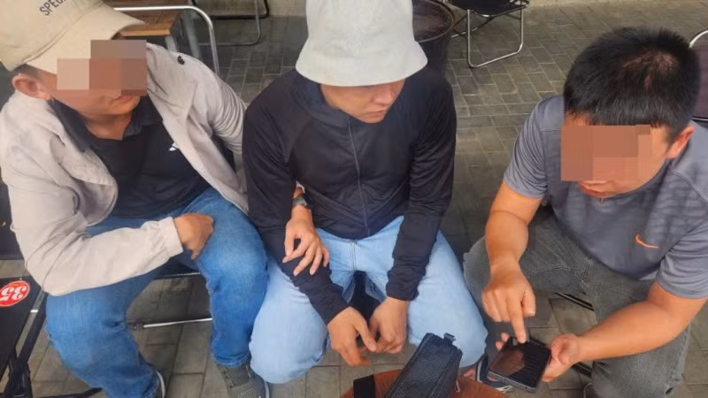 Sau hơn 16 giờ truy xét, lực lượng chức năng đã bắt giữ 4 đối tượng này. (Ảnh: Công an cung cấp)