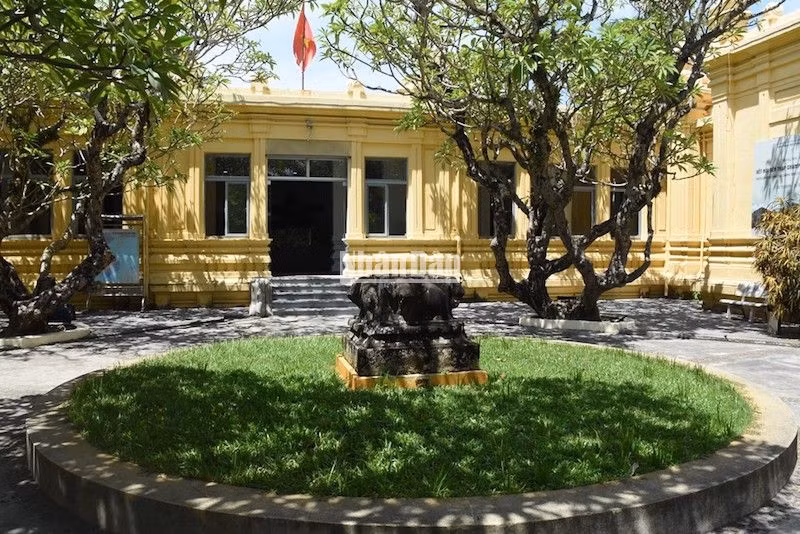 Bảo tàng Điêu khắc Chăm Đà Nẵng với lịch sử trên 100 năm.