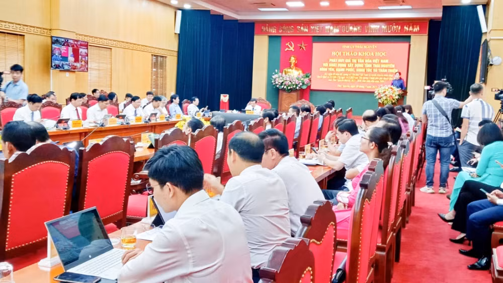 Các đại biểu dự hội thảo tại điểm cầu Tỉnh ủy Thái Nguyên.