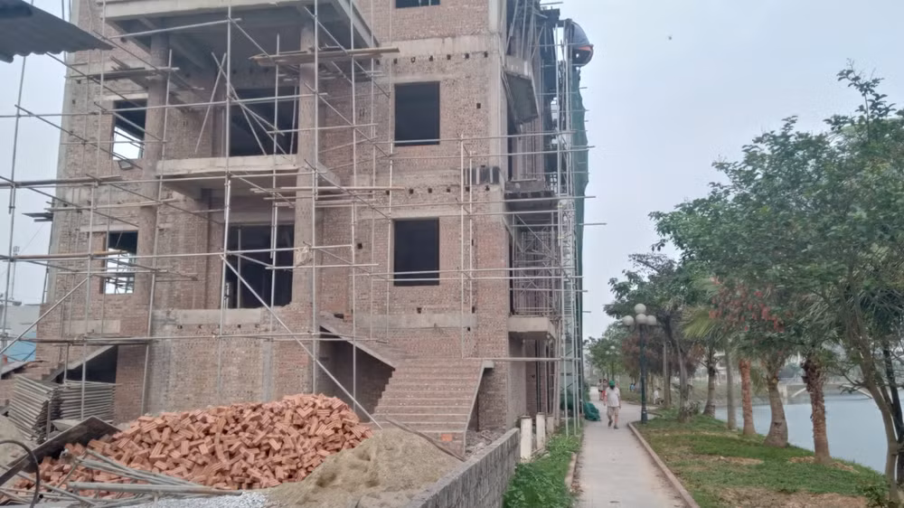 Nhiều công trình xây dựng dân dụng ở Thái Nguyên sử dụng cát nhân tạo làm vữa xây, trát tường.