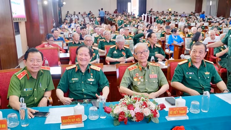 Đại biểu dự họp mặt nhân chứng lịch sử 5 cánh quân tham gia Chiến dịch Hồ Chí Minh.