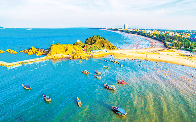 Biển Cửa Lò thu hút nhiều doanh nghiệp đến đầu tư hạ tầng du lịch.