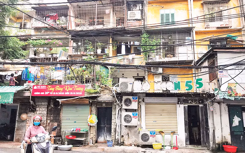 Chung cư cũ cần cải tạo, xây dựng lại. 