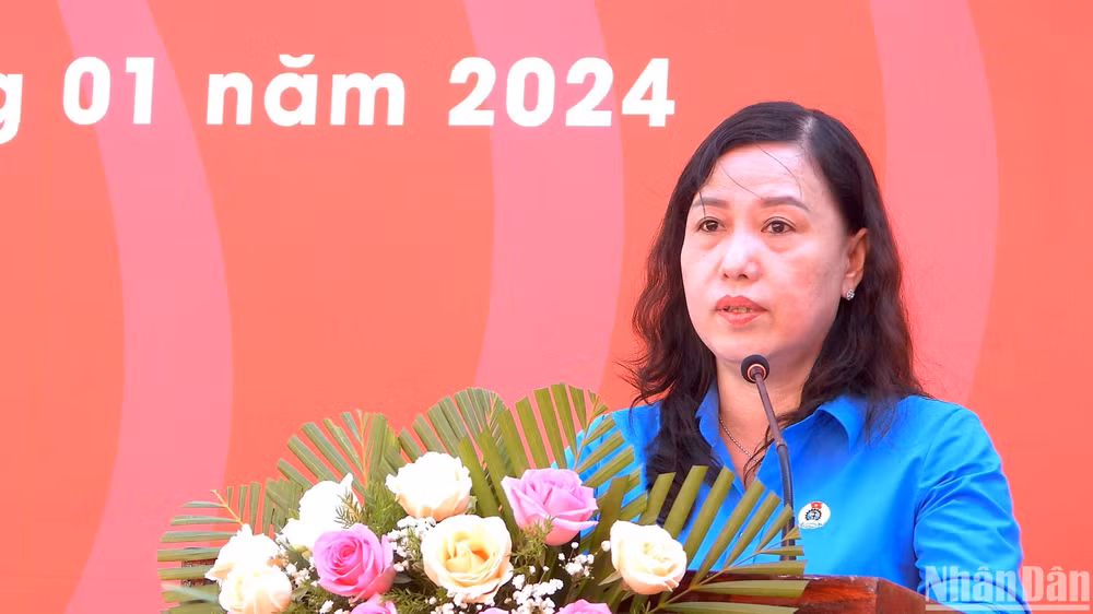 Chủ tịch Liên đoàn Lao động tỉnh Cà Mau Huỳnh Út Mười gởi lời chúc mừng năm mới đến đoàn viên, người lao động Cà Mau.