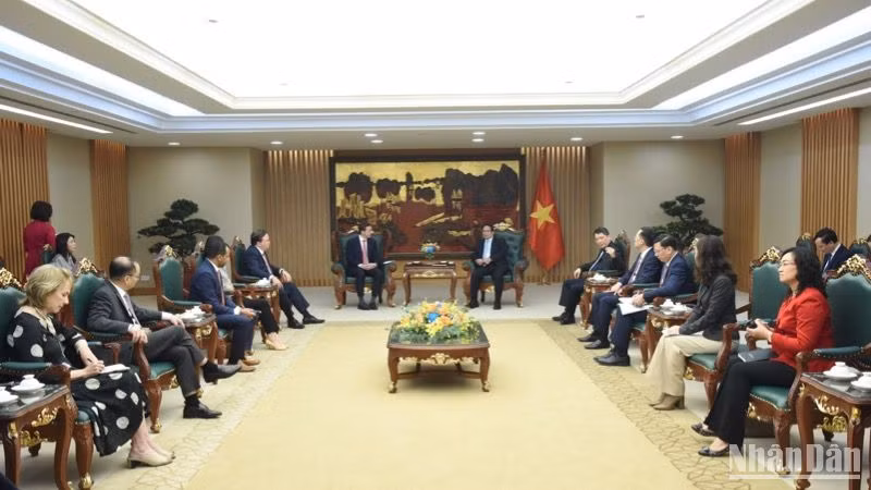 Quang cảnh buổi tiếp. (Ảnh: TRẦN HẢI) Quang cảnh buổi tiếp. (Ảnh: TRẦN HẢI)