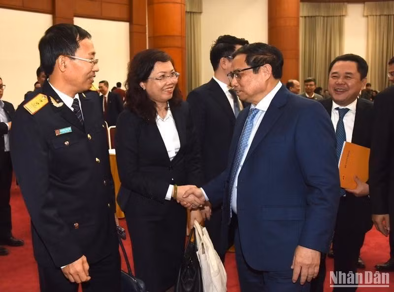 Thủ tướng Phạm Minh Chính với các đại biểu tham dự Hội nghị. (Ảnh: Trần Hải)