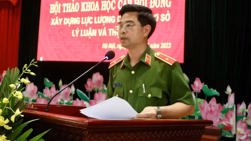 Thiếu tướng, Phó Giáo sư, Tiến sĩ Lê Hoài Nam, Hiệu trưởng Trường cao đẳng Cảnh sát nhân dân I đọc đề dẫn Hội thảo.
