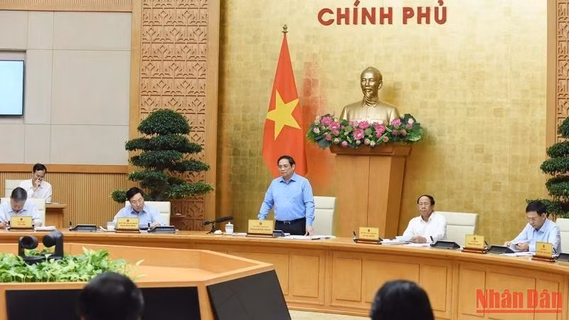 Thủ tướng Phạm Minh Chính phát biểu kết luận phiên họp. Thủ tướng Phạm Minh Chính phát biểu kết luận phiên họp.
