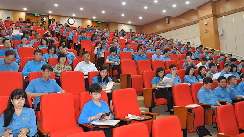 Các đại biểu tham gia Hội nghị.
