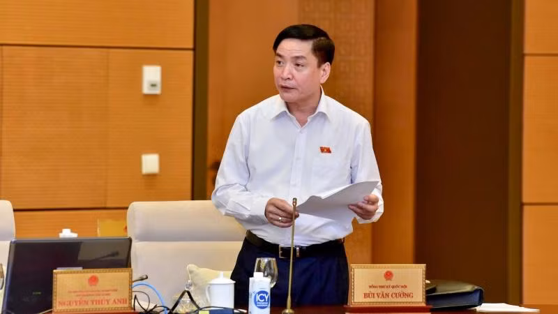 Tổng Thư ký, Chủ nhiệm Văn phòng Quốc hội Bùi Văn Cường phát biểu tại phiên họp. (Ảnh: Duy Linh) Tổng Thư ký, Chủ nhiệm Văn phòng Quốc hội Bùi Văn Cường phát biểu tại phiên họp. (Ảnh: Duy Linh)