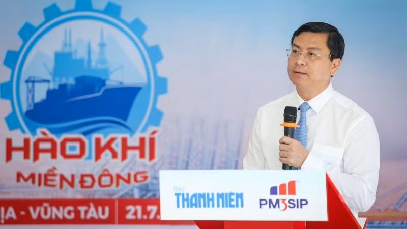 Ông Nguyễn Công Vinh, Phó Chủ tịch Ủy ban nhân dân tỉnh Bà Rịa-Vũng Tàu phát biểu tại Lễ phát động cuộc thi viết "Hào khí miền Đông". Ông Nguyễn Công Vinh, Phó Chủ tịch Ủy ban nhân dân tỉnh Bà Rịa-Vũng Tàu phát biểu tại Lễ phát động cuộc thi viết "Hào khí miền Đông".