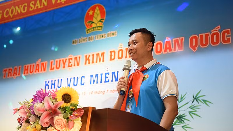 Đồng chí Lê Anh Quân phát biểu ý kiến tại buổi lễ.