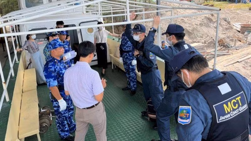 Thực hành về kiểm tra, kiểm soát tàu thuyền.