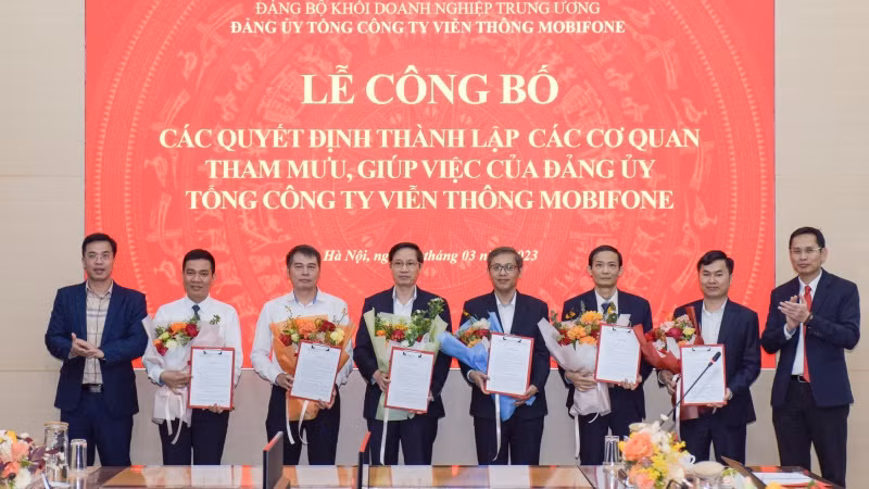 Lễ công bố các quyết định thành lập các cơ quan tham mưu, giúp việc của Đảng ủy Tổng công ty Viễn thông MobiFone.