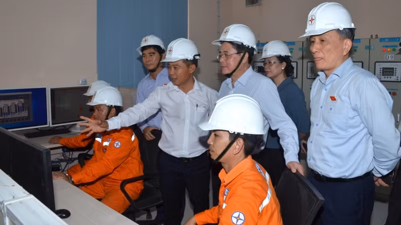 Phó Chủ tịch Quốc hội Nguyễn Đức Hải đến thăm Điện lực Phú Quý, Công ty Điện lực Bình Thuận. Phó Chủ tịch Quốc hội Nguyễn Đức Hải đến thăm Điện lực Phú Quý, Công ty Điện lực Bình Thuận.
