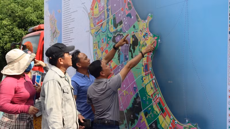 Đồ án điều chỉnh tổng thể Quy hoạch chung xây dựng Khu kinh tế Dung Quất đến năm 2045 được người dân trong vùng quy hoạch đặc biệt quan tâm. Đồ án điều chỉnh tổng thể Quy hoạch chung xây dựng Khu kinh tế Dung Quất đến năm 2045 được người dân trong vùng quy hoạch đặc biệt quan tâm.