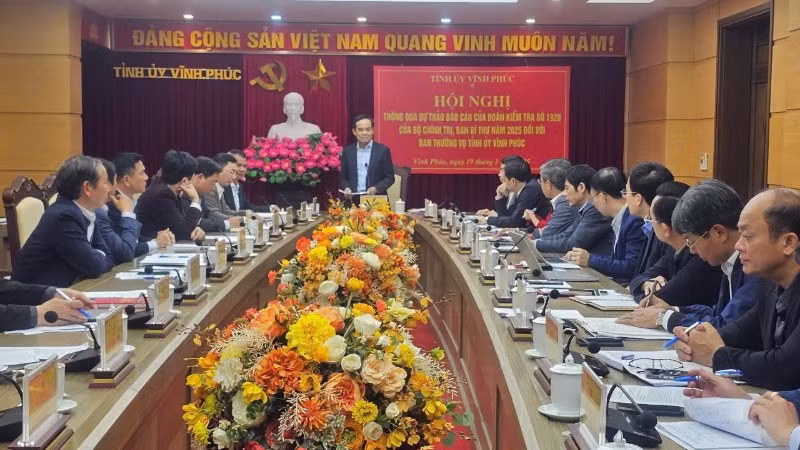 Toàn cảnh buổi làm việc. 