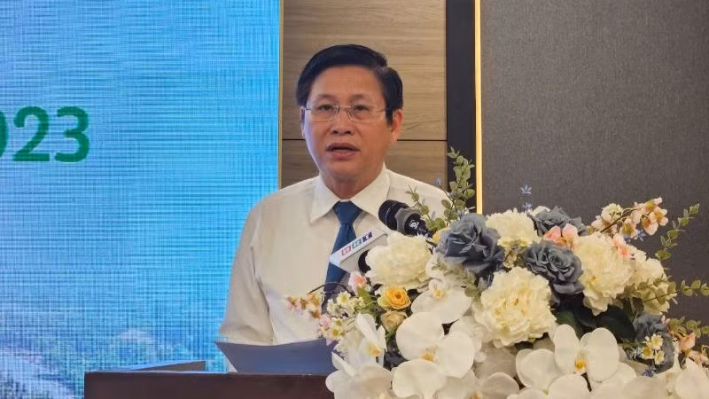 Ông Lê Ngọc Khánh Phó Chủ tịch Ủy ban nhân dân tỉnh Bà Rịa-Vũng Tàu phát biểu tại Diễn đàn. Ông Lê Ngọc Khánh Phó Chủ tịch Ủy ban nhân dân tỉnh Bà Rịa-Vũng Tàu phát biểu tại Diễn đàn.