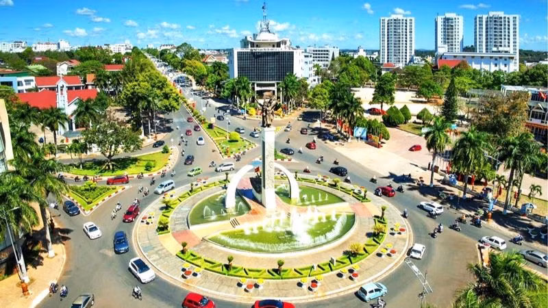Sau 49 năm giải phóng, thành phố Buôn Ma Thuột trên đường phát triển trở thành đô thị trung tâm vùng Tây Nguyên. Sau 49 năm giải phóng, thành phố Buôn Ma Thuột trên đường phát triển trở thành đô thị trung tâm vùng Tây Nguyên.
