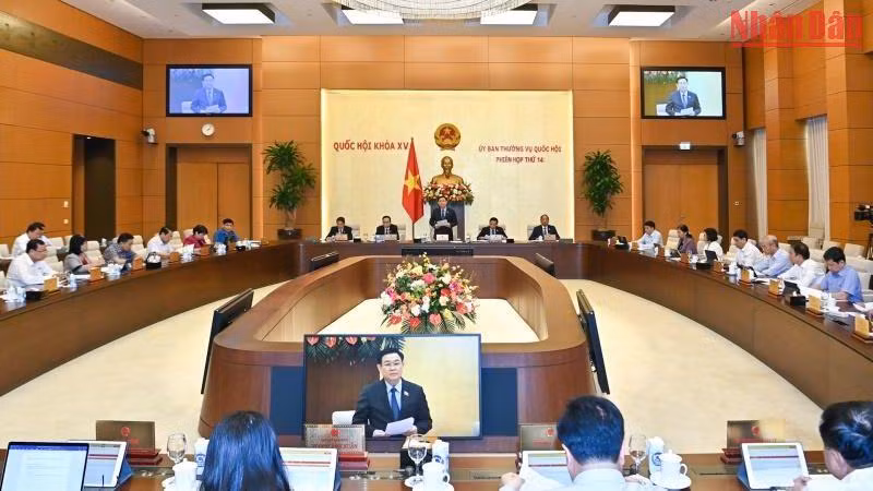 Quang cảnh phiên họp thứ 14 Ủy ban Thường vụ Quốc hội khóa XV. Quang cảnh phiên họp thứ 14 Ủy ban Thường vụ Quốc hội khóa XV.