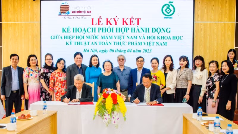 Quang cảnh lễ ký kết.