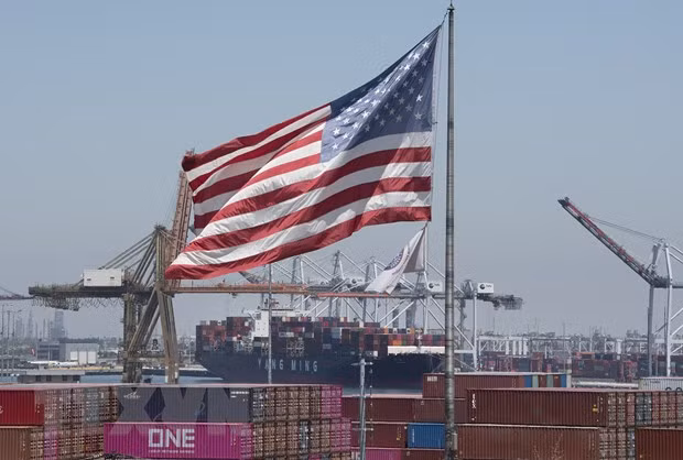 Quang cảnh cảng hàng hóa Long Beach ở California, Mỹ. (Ảnh: AFP/TTXVN)