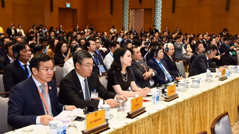 Các đại biểu tham dự Hội nghị.