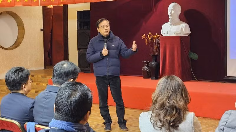 Tiến sĩ, bác sĩ Võ Toàn Trung cho rằng, định hướng đào tạo mang tính chiến lược là điều cần thiết. (Ảnh: KHẢI HOÀN) Tiến sĩ, bác sĩ Võ Toàn Trung cho rằng, định hướng đào tạo mang tính chiến lược là điều cần thiết. (Ảnh: KHẢI HOÀN)