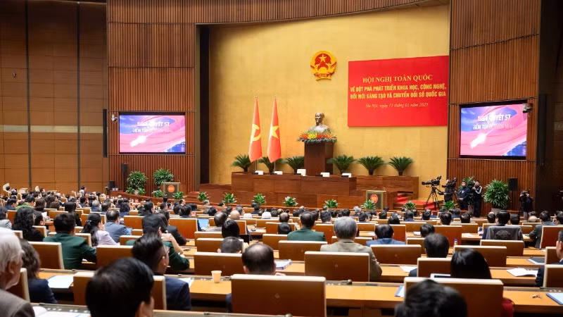 Quang cảnh Hội nghị toàn quốc về đột phá phát triển khoa học-công nghệ, đổi mới sáng tạo và chuyển đổi số quốc gia.