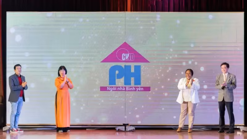 Ra mắt Trung tâm trợ giúp xã hội - Ngôi nhà Bình yên cung cấp dịch vụ toàn diện, miễn phí hỗ trợ phụ nữ, trẻ em bị bạo lực.