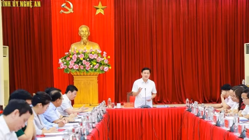Ban Thường vụ Tỉnh ủy Nghệ An thống nhất, ưu tiên tối đa chỉ tiêu biên chế được bổ sung để tuyển dụng giáo viên mầm non hợp đồng.