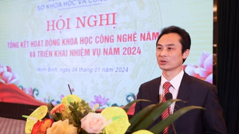 Giám đốc Sở Khoa học và Công nghệ Ninh Bình Nguyễn Toàn Thắng phát biểu tại hội nghị. (Ảnh: Yến Trinh) Giám đốc Sở Khoa học và Công nghệ Ninh Bình Nguyễn Toàn Thắng phát biểu tại hội nghị. (Ảnh: Yến Trinh)