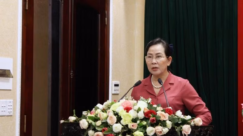 Đồng chí Bí thư Tỉnh ủy Hà Nam Lê Thị Thủy phát biểu kết luận Hội nghị.