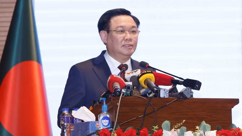 Chủ tịch Quốc hội Vương Đình Huệ phát biểu chính sách tại Học viện Ngoại giao. (Ảnh: Doãn Tấn/TTXVN)