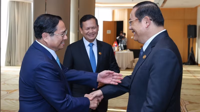 Thủ tướng Phạm Minh Chính và Thủ tướng Lào Sonexay Siphandone.
