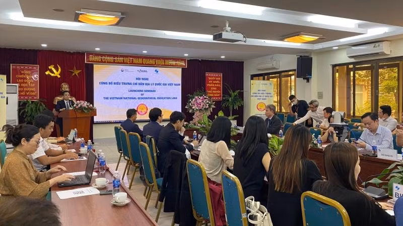 Các đại biểu tại sự kiện.
