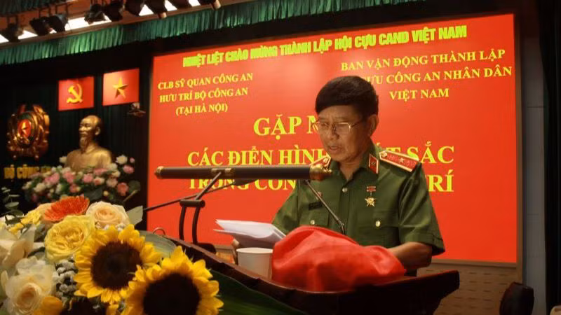 Thiếu tướng Vũ Hùng Vương, Chủ nhiệm Câu lạc bộ phát biểu tại Hội nghị.