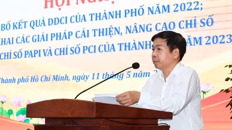 Phó Giám đốc Sở Kế hoạch và Đầu tư thành phố Đào Minh Chánh triển khai kế hoạch khắc phục hạn chế, cải thiện chỉ số năng lực cạnh tranh cấp tỉnh (PCI) năm 2023 của thành phố. (Ảnh: Việt Dũng)
