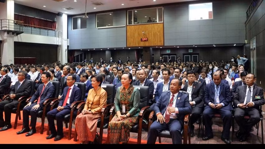 Các đại biểu chăm chú lắng nghe nội dung phát biểu của Chủ tịch nước Tô Lâm. (Ảnh: Nguyễn Hiệp) Các đại biểu chăm chú lắng nghe nội dung phát biểu của Chủ tịch nước Tô Lâm. (Ảnh: Nguyễn Hiệp)