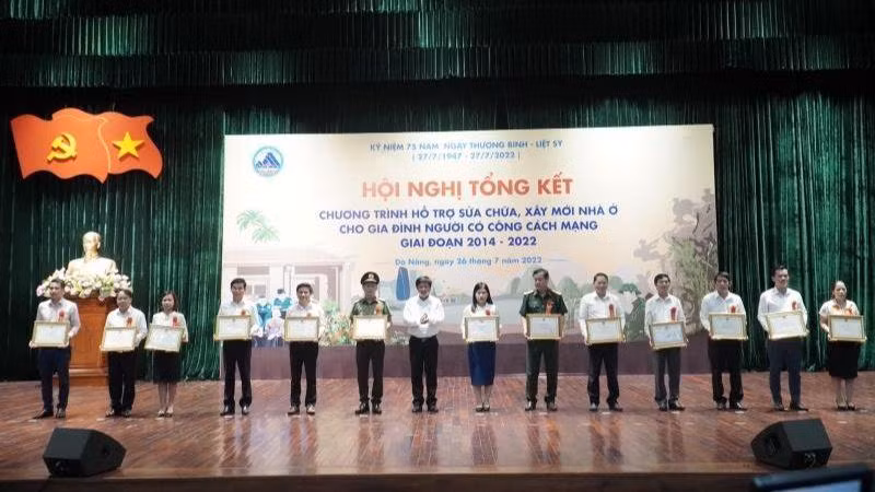 Lãnh đạo thành phố Đà Nẵng biểu dương các địa phương chăm lo tốt cho gia đình chính sách, người có công.