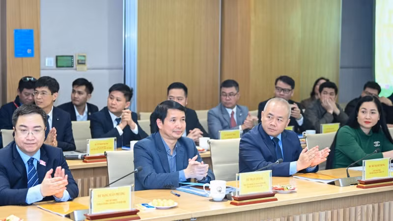 Các đại biểu dự buổi làm việc. (Ảnh: Duy Linh)