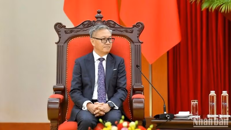 Đồng chí Thongsavanh Phomvihane, Bộ trưởng Ngoại giao Lào. (Ảnh: Đăng Khoa)
