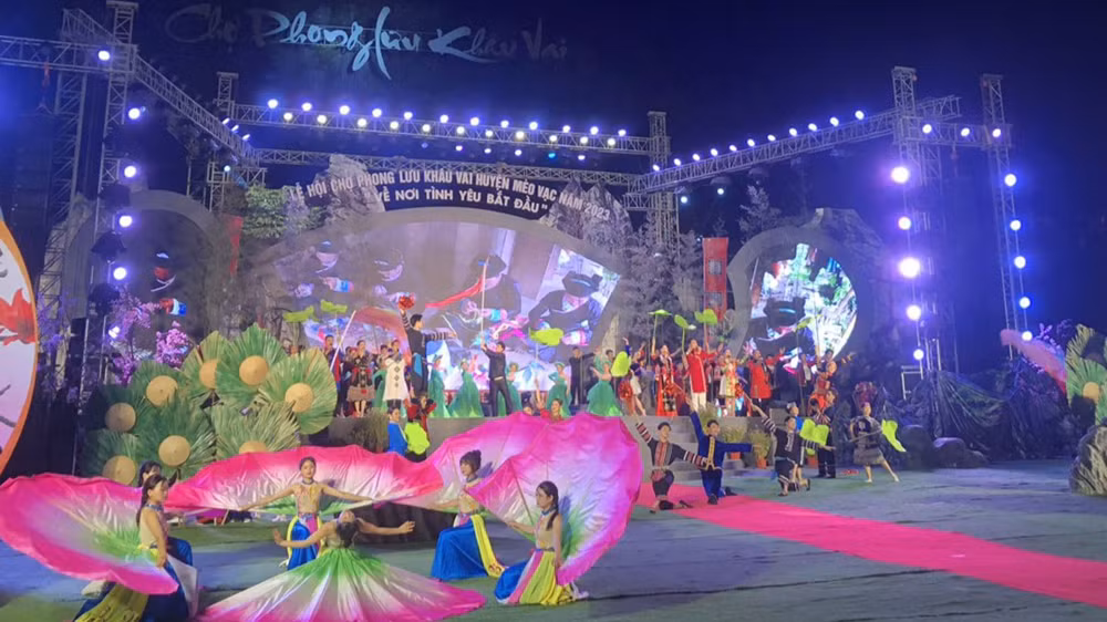 Khai mạc Lễ hội chợ phong lưu Khâu Vai năm 2023. (Ảnh: Thế Học)