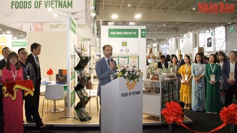 Ông Jean-Marc Callois, đặc phái viên của Bộ trưởng Nông nghiệp và Thực phẩm Pháp, đánh giá cao sự hiện diện của các doanh nghiệp Việt Nam. (Ảnh: Khải Hoàn) Ông Jean-Marc Callois, đặc phái viên của Bộ trưởng Nông nghiệp và Thực phẩm Pháp, đánh giá cao sự hiện diện của các doanh nghiệp Việt Nam. (Ảnh: Khải Hoàn)